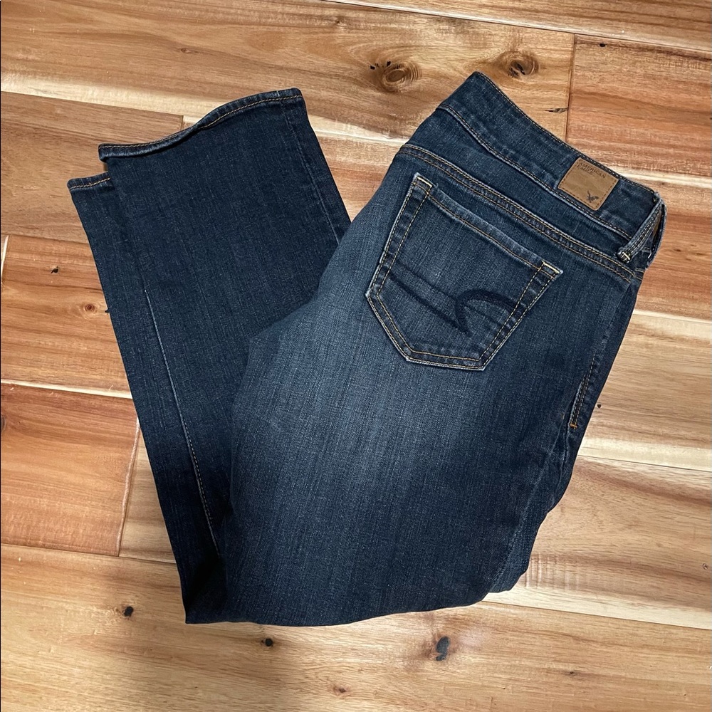 American Eagle Artist crop